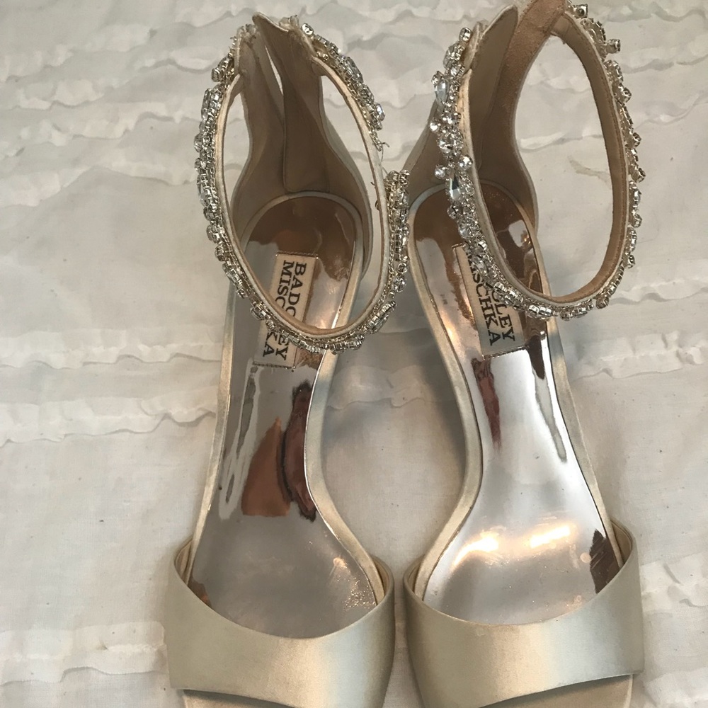 Badgley Mischka Ivory Crystal Beaded 2 Inch Heels
